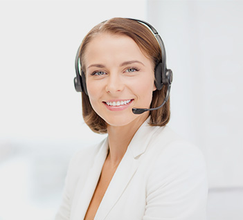 Photo of a woman telephone operator